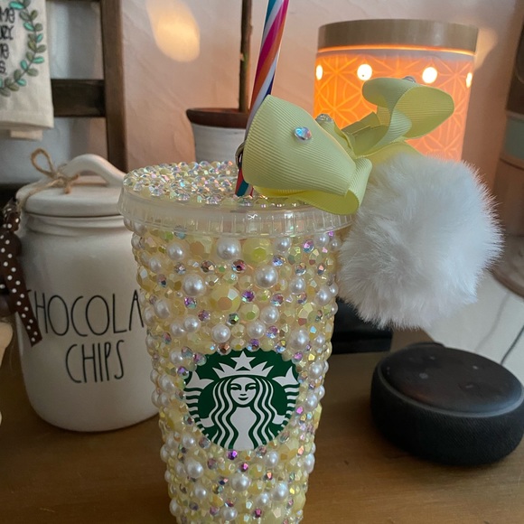 “SOLD” PLEASE READ Nice Cold Starbucks Cup - Picture 4 of 4